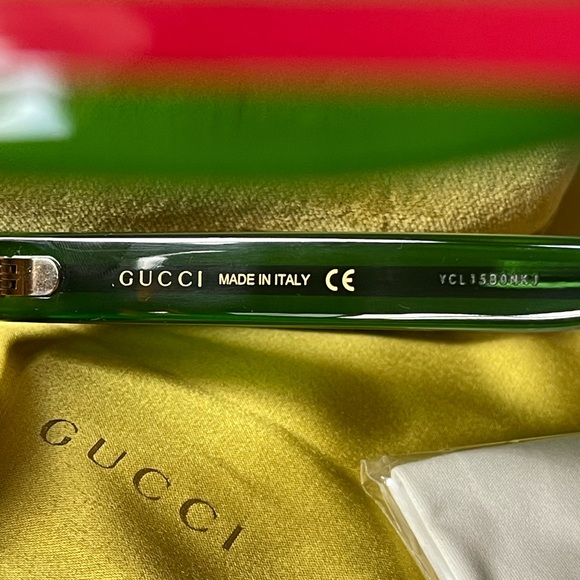 Gucci Sunglasses - Picture 4 of 9
